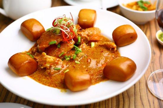 Hua Seng Hong Central Plaza Chaengwattana